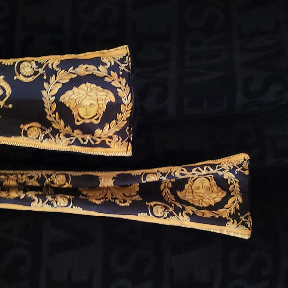 100% ATHENTIC VERSACE ROBE (LIKE NEW) xl Unisex fits a mens m/s  womens med/L - Picture 4 of 14